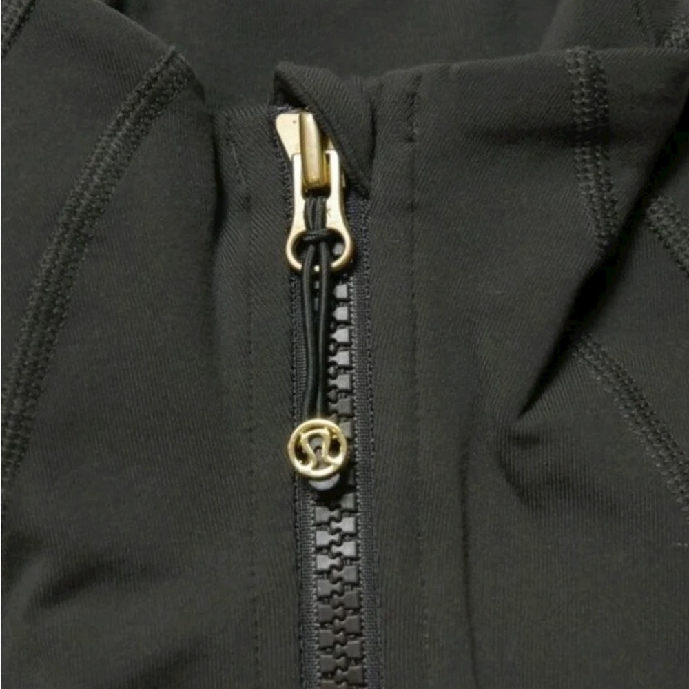 Lululemon Replacement Zipper Pulls with Metal Logo- GOLD